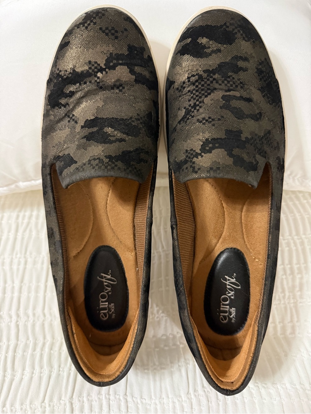 Eurosoft women's black camo slip-on shoes